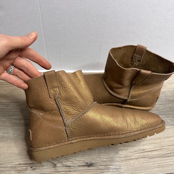 UGG Women's Classic Unlined Boots Mini Metallic Gold Short Leather Size 9 - Picture 9 of 10